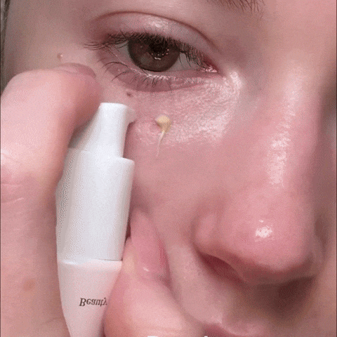 Øjencreme med retinal og niacinamid til glattere hud omkring øjnene